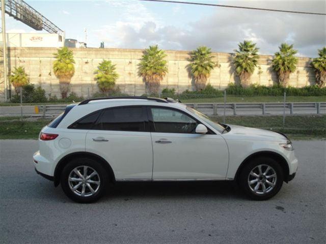 Infiniti FX35 2007 photo 2