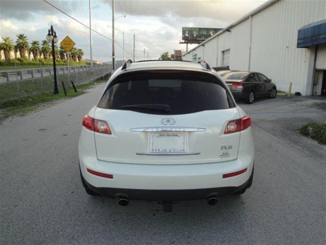 Infiniti FX35 2007 photo 4