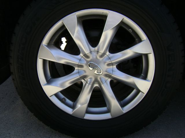 Infiniti FX35 2007 photo 17