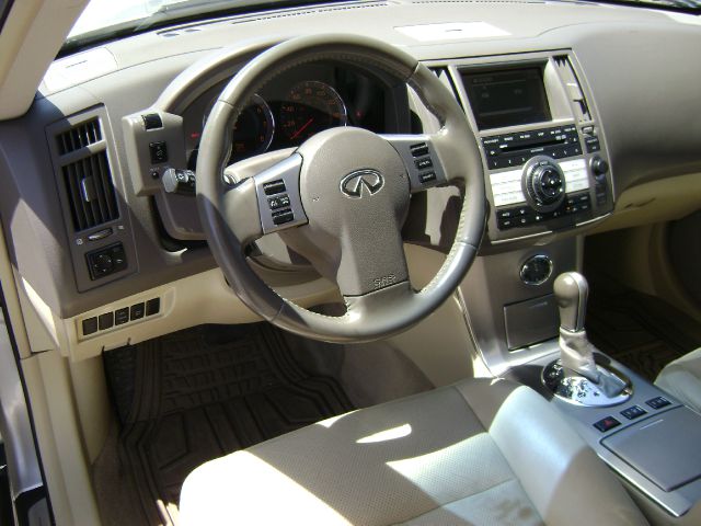 Infiniti FX35 2007 photo 22