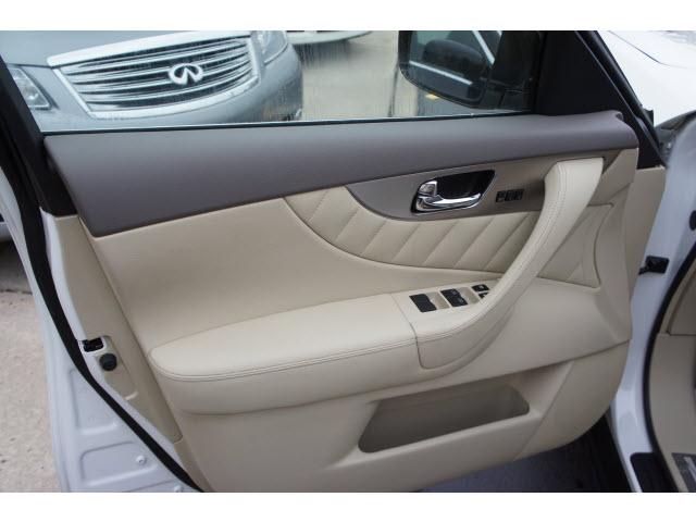 Infiniti FX35 2009 photo 3