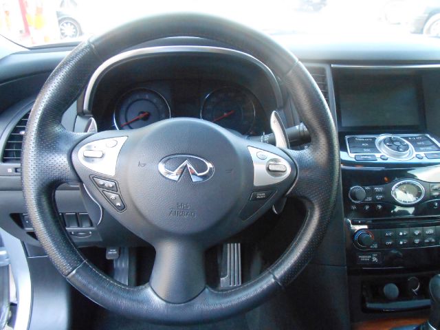 Infiniti FX35 2009 photo 23