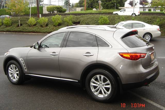 Infiniti FX35 2009 photo 3