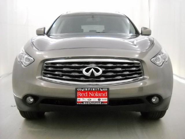 Infiniti FX35 2010 photo 2