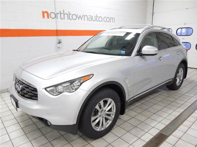 Infiniti FX35 Base Unspecified