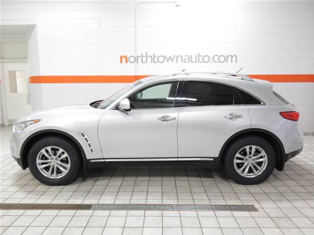 Infiniti FX35 2010 photo 1