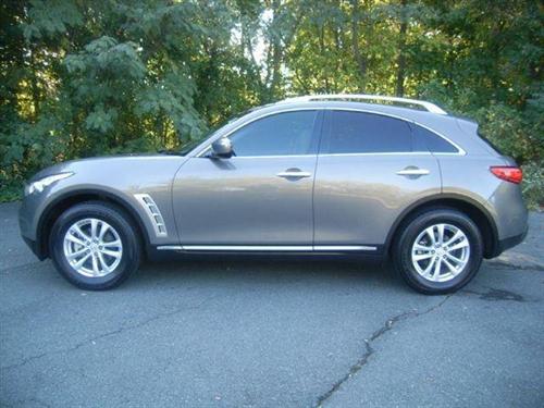 Infiniti FX35 2010 photo 2