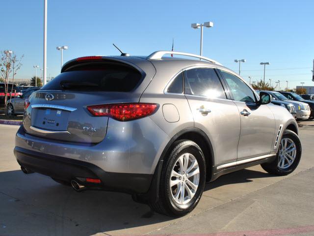 Infiniti FX35 2010 photo 3