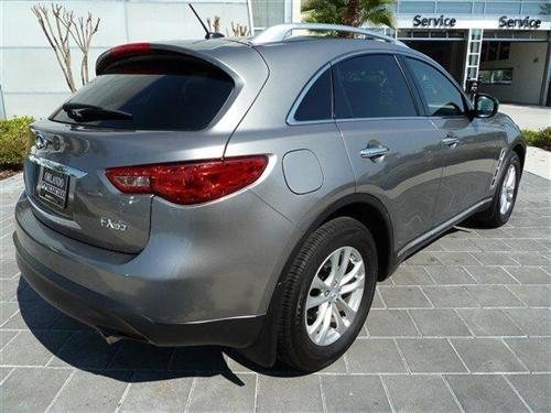 Infiniti FX35 2010 photo 1