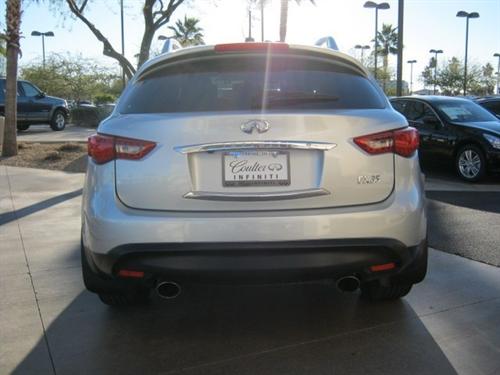 Infiniti FX35 2010 photo 2