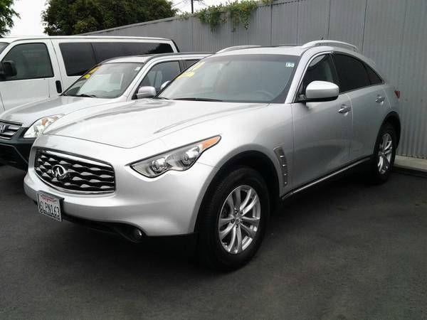 Infiniti FX35 2010 photo 1