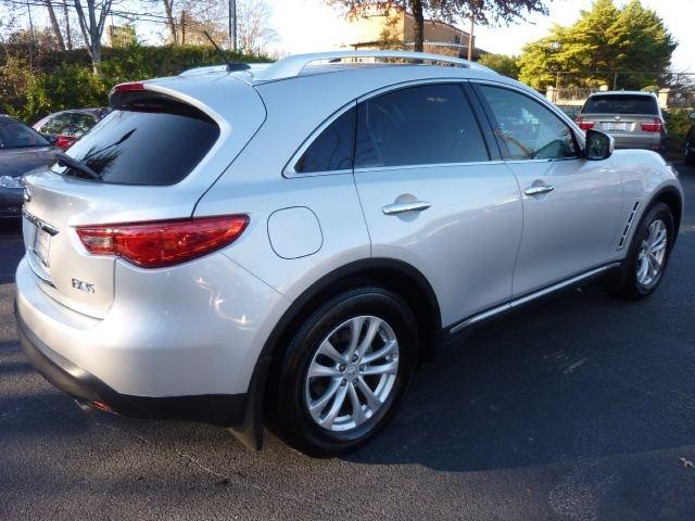 Infiniti FX35 2010 photo 3