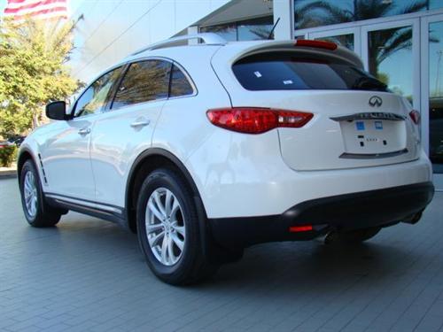 Infiniti FX35 2010 photo 1