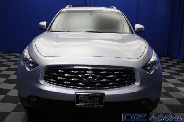 Infiniti FX35 2010 photo 1