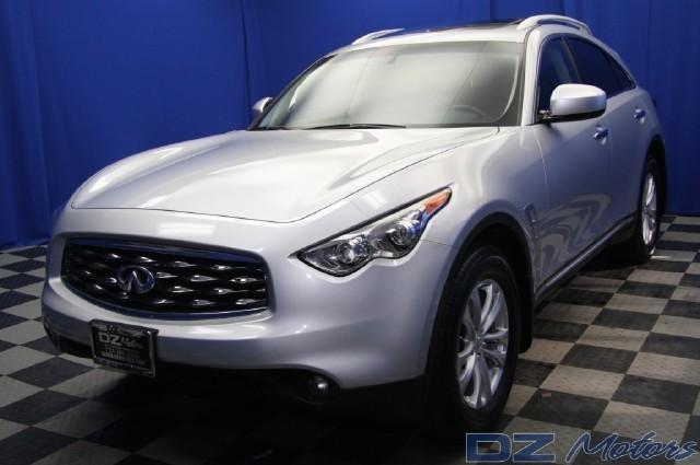 Infiniti FX35 2010 photo 2