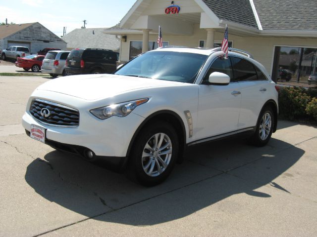 Infiniti FX35 2010 photo 2