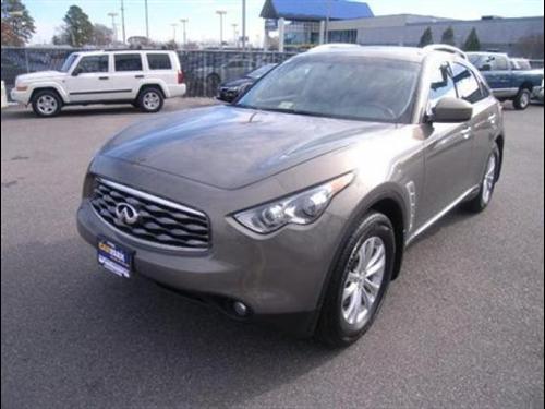 Infiniti FX35 2010 photo 2