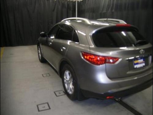 Infiniti FX35 2010 photo 3