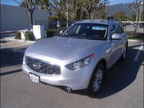 Infiniti FX35 2010 photo 2