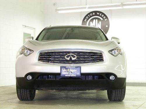 Infiniti FX35 2010 photo 3