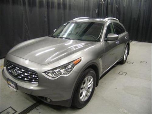 Infiniti FX35 2010 photo 2