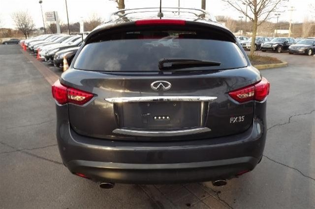 Infiniti FX35 2010 photo 5