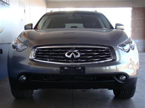 Infiniti FX35 2010 photo 3