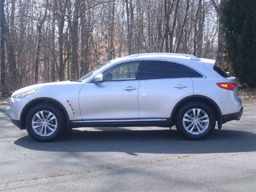 Infiniti FX35 2010 photo 3