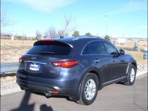 Infiniti FX35 2010 photo 1