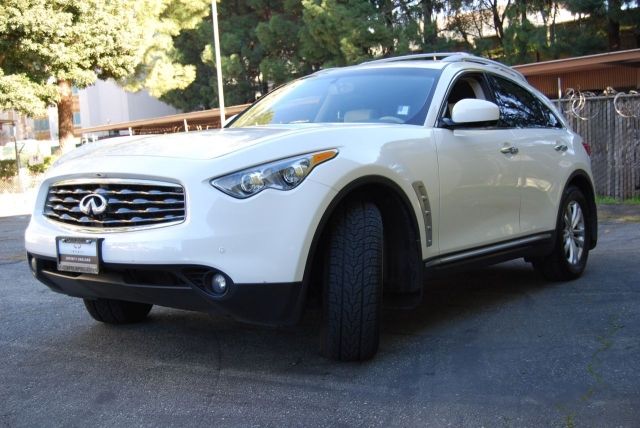 Infiniti FX35 2010 photo 3