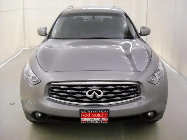 Infiniti FX35 2010 photo 2