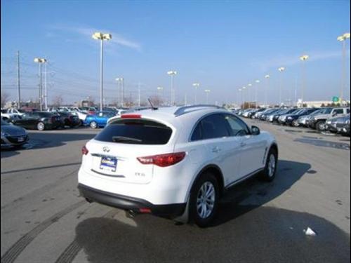 Infiniti FX35 2010 photo 4