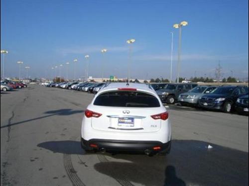 Infiniti FX35 2010 photo 5