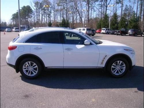 Infiniti FX35 2010 photo 3