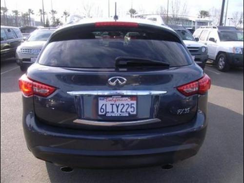 Infiniti FX35 2010 photo 5