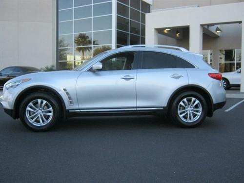 Infiniti FX35 2010 photo 2