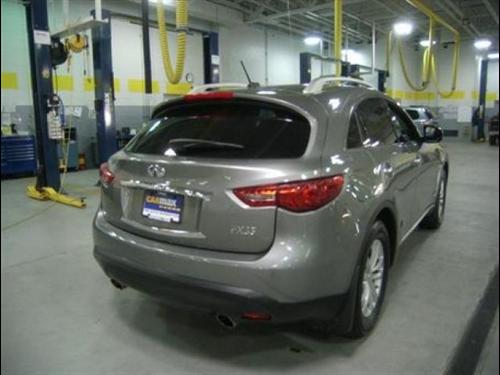 Infiniti FX35 2010 photo 3