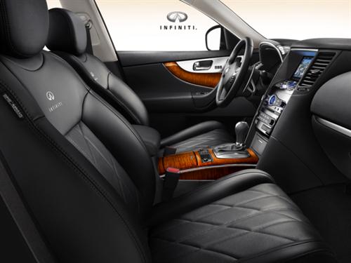 Infiniti FX35 2011 photo 2