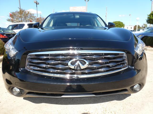 Infiniti FX35 2011 photo 1