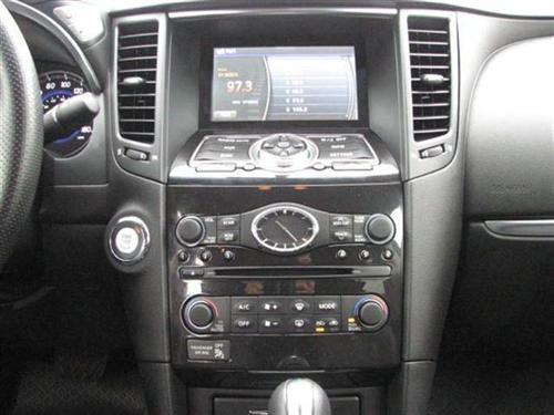 Infiniti FX35 2011 photo 3