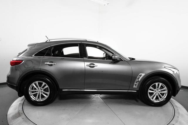 Infiniti FX35 2012 photo 1