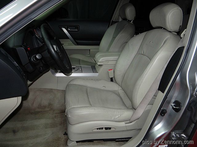 Infiniti FX45 2003 photo 21