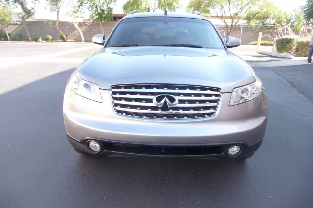 Infiniti FX45 2003 photo 16