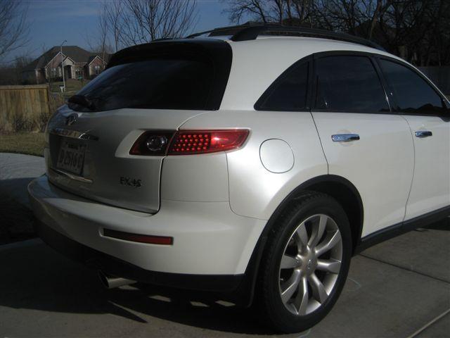 Infiniti FX45 2003 photo 2