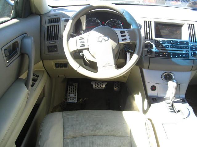 Infiniti FX45 2003 photo 1