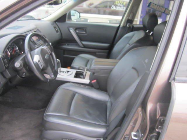 Infiniti FX45 2004 photo 2