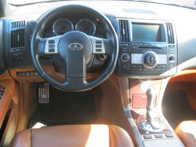 Infiniti FX45 2006 photo 3