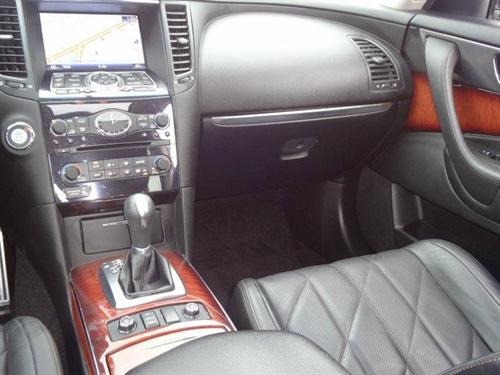 Infiniti FX50 2010 photo 5