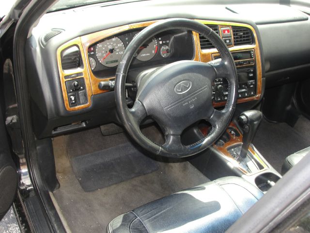 Infiniti G20 1999 photo 3