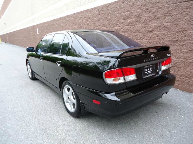 Infiniti G20 2000 photo 1